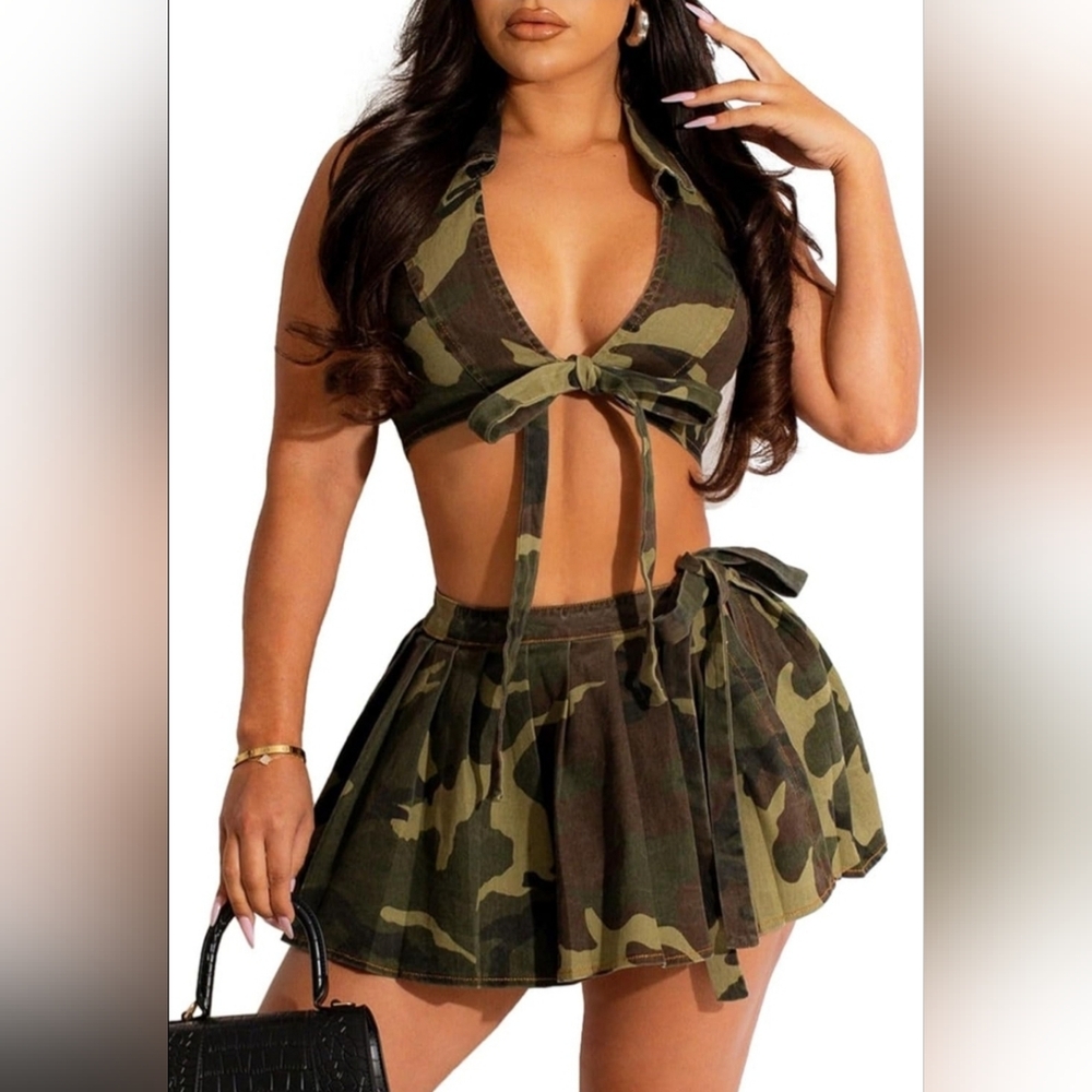 Akmipoem Women's Two Piece Skirt Set Camouflage NWT